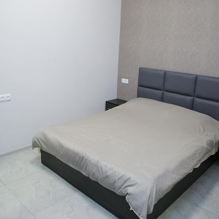 "Royal" Apartment #2 Jereván Kültér fotó
